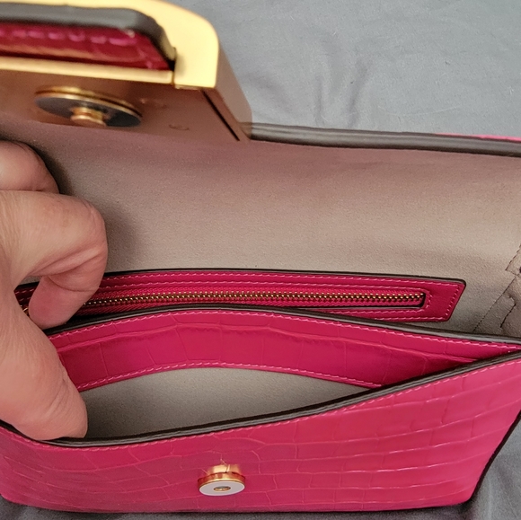 Kate Spade NWT Pink Croc Embossed - Picture 10 of 16